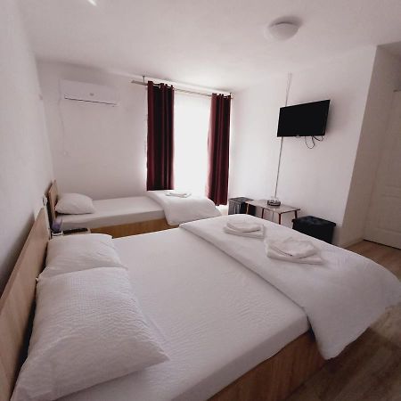 Appartement Casa Alexia à Pescari Extérieur photo